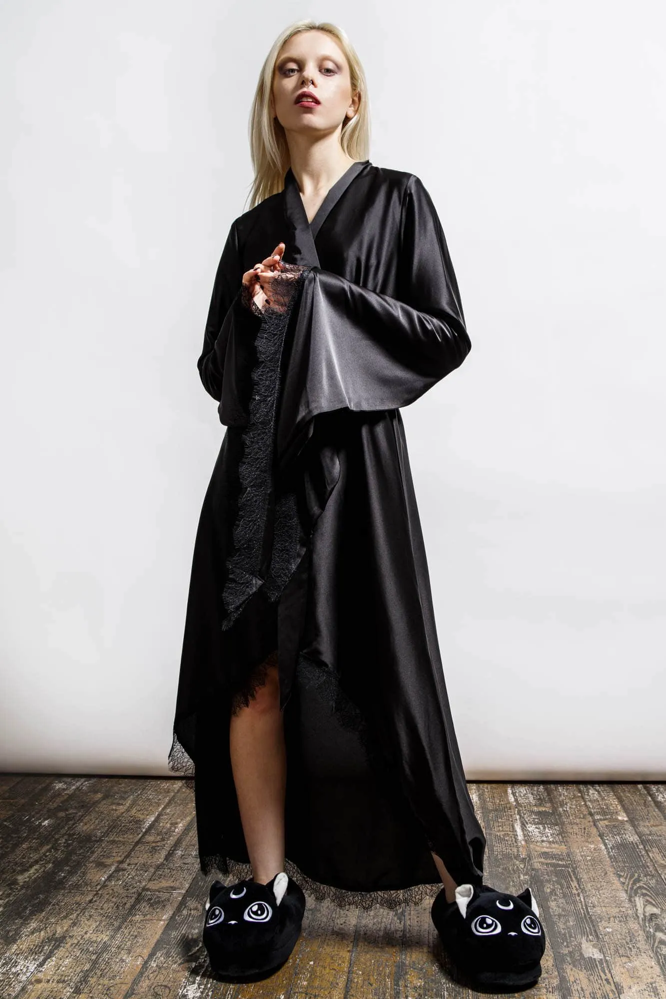 Deadly Daze Satin Robe [B]