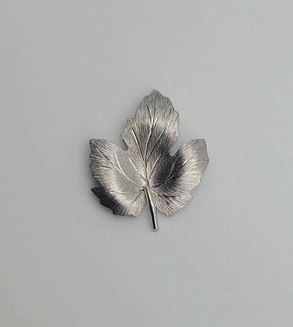 Krementz - Vintage Silver Tone Curled Maple Leaf Brooch