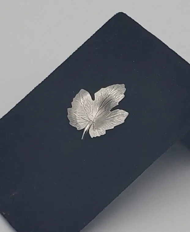 Krementz - Vintage Silver Tone Curled Maple Leaf Brooch