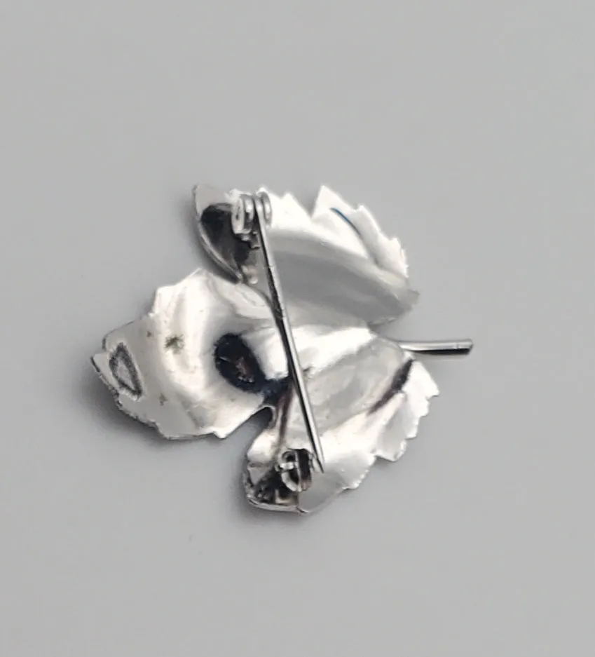 Krementz - Vintage Silver Tone Curled Maple Leaf Brooch