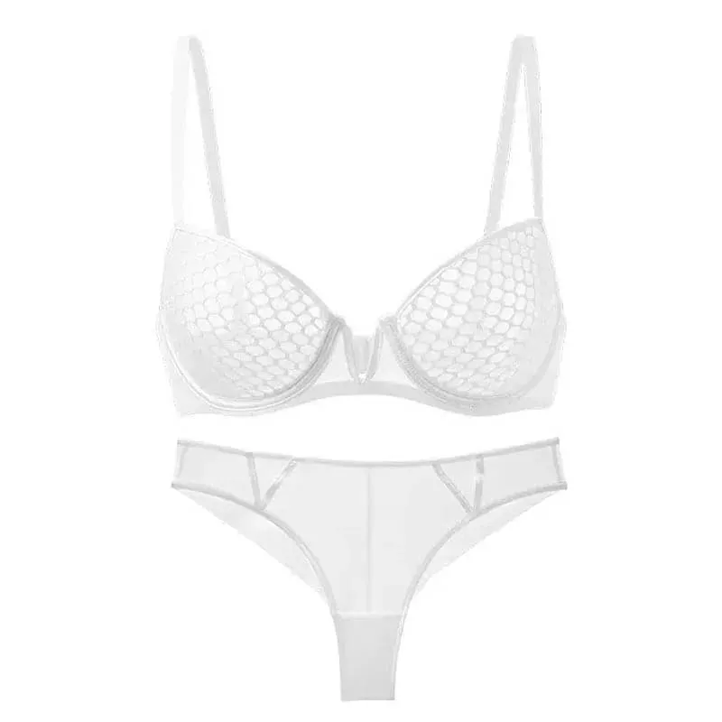 Lace Bra and Underwear Set with Adjustable Straps and Delicate Lace Detailing