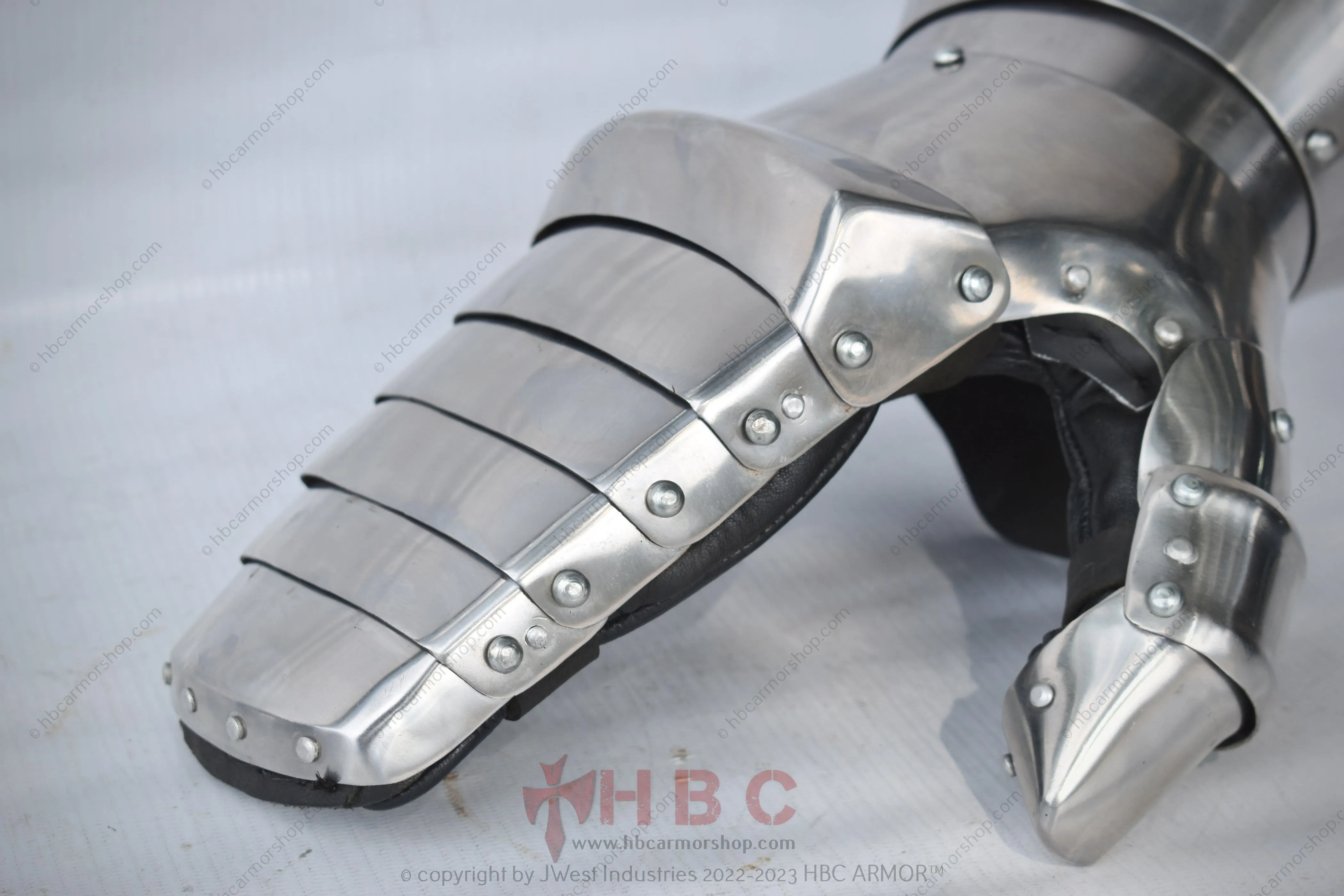 Nuremberg Plate Gauntlets with advance Wrist mobility (Buhurt Optimised)