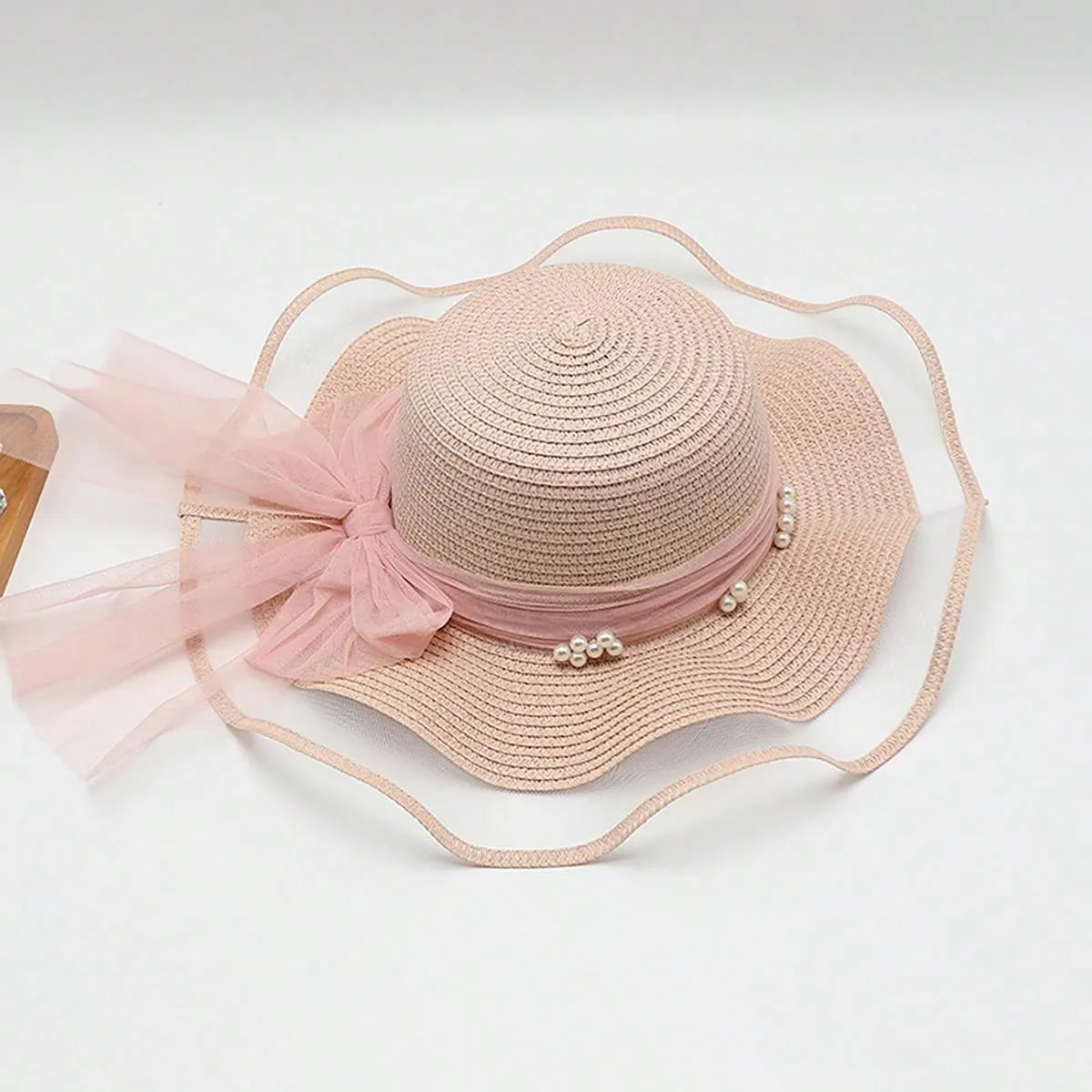 Women's Summer Pearl Embellished Wide-Brimmed Sunhat With Wave Mesh, Ideal For Traveling, Beach, And Sun Protection Bow